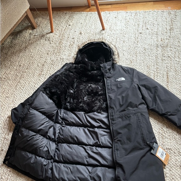 NWT! The North Face Arctic Parka - Girls/Teens age 14-16 size XL. - Picture 8 of 13